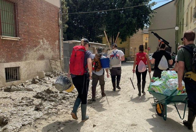 Distretto 2060: EMILIA ROMAGNA ＂AIUTIAMO CHI AIUTA＂